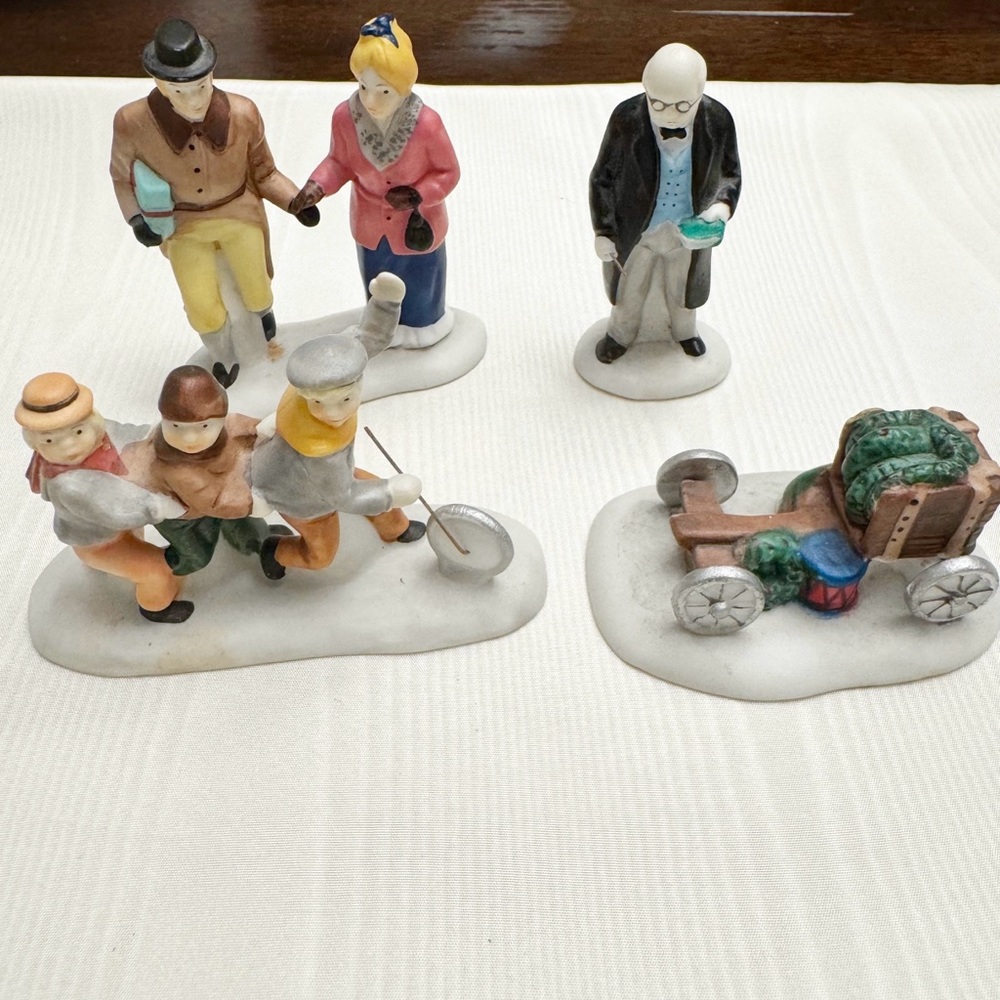 Department 56 Heritage Village Collection Nicholas Nickelby Characters 4 Pc Set